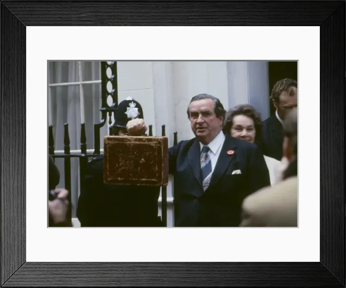 Framed Print : Denis Healey with Labour budget box 1978 Framed Print : Denis Healey with Labour budget box 1978
