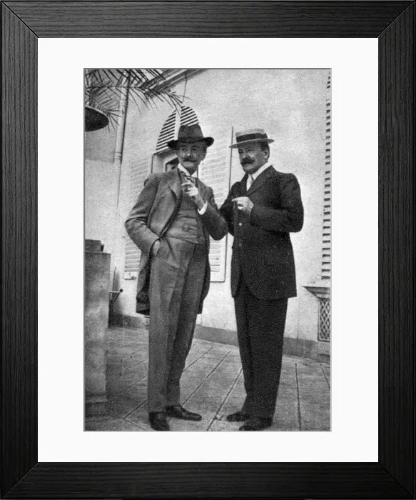 Framed Print : Hervieu Photo Framed Print : Hervieu Photo