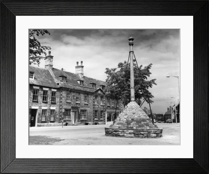 Framed Print : Higham Ferrars Cross Framed Print : Higham Ferrars Cross