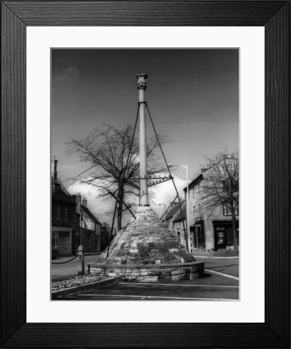 Framed Print : Higham Ferrars Cross Framed Print : Higham Ferrars Cross