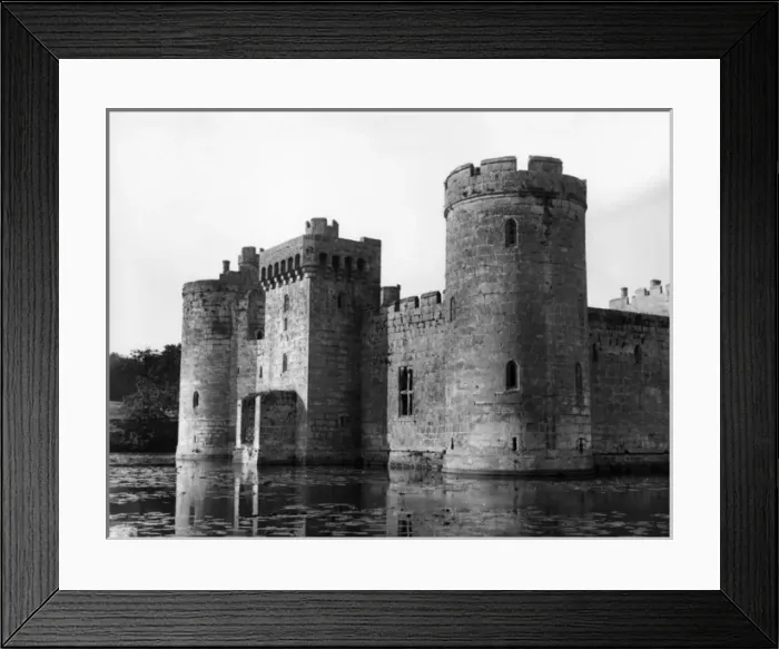 Framed Print : Bodiam Castle Framed Print : Bodiam Castle