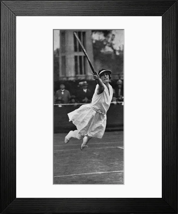 Framed Print : Ladies Wimbledon, action shot Framed Print : Ladies Wimbledon, action shot