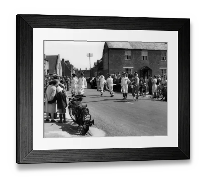 Framed Print : MORRIS MEN Framed Print : MORRIS MEN