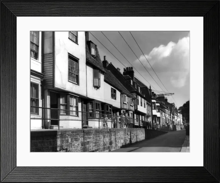 Framed Print : Hastings Old Town Framed Print : Hastings Old Town