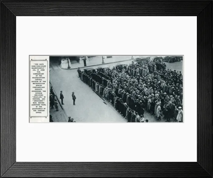 Framed Print : The General Strike - demobilisation of volunteers 1926 Framed Print : The General Strike - demobilisation of volunteers 1926