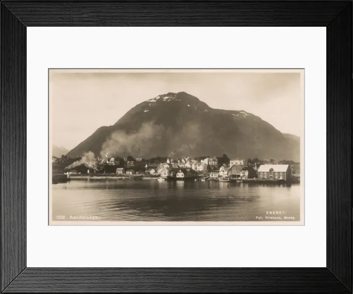 Framed Print : Norway - Andalsnes in the Romsdalen Valley Framed Print : Norway - Andalsnes in the Romsdalen Valley