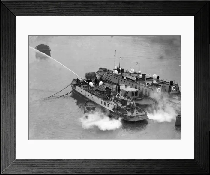 Framed Print : London Fire Brigade fireboats on the Thames Framed Print : London Fire Brigade fireboats on the Thames
