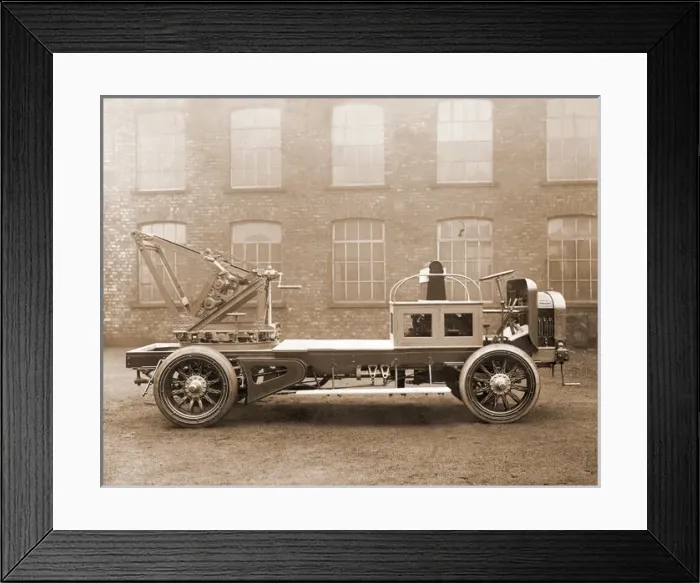 Framed Print : London Fire Brigade motorised pump