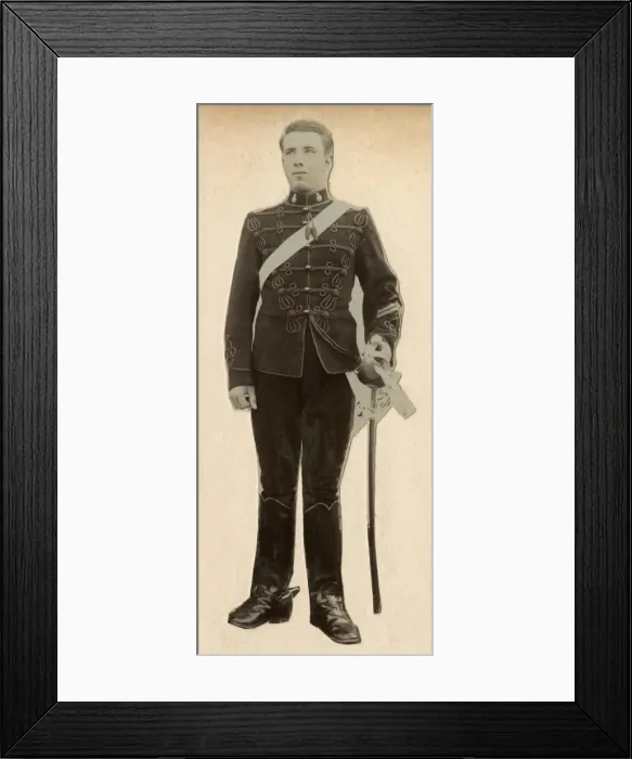 Framed Print : Soldier from 7th Queens Own Hussars Framed Print : Soldier from 7th Queens Own Hussars