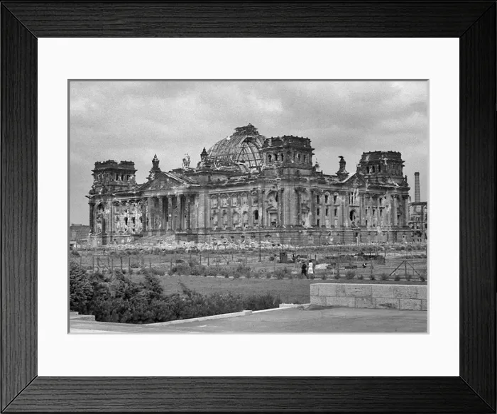 Framed Print : Reichstag building, Berlin, Germany Framed Print : Reichstag building, Berlin, Germany