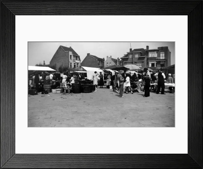 Framed Print : Street market in Heist-aan-Zee, Belgium Framed Print : Street market in Heist-aan-Zee, Belgium