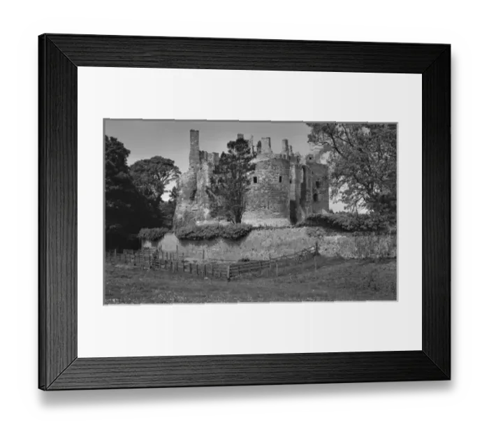 Framed Print : Dirleton Castle, East Lothian, Scotland Framed Print : Dirleton Castle, East Lothian, Scotland
