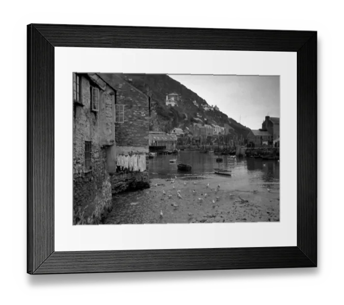 Framed Print : Harbour scene with seagulls and washing line Framed Print : Harbour scene with seagulls and washing line