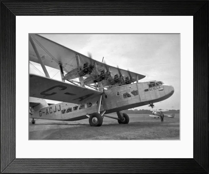 Framed Print : Scylla L17 biplane on an airfield Framed Print : Scylla L17 biplane on an airfield