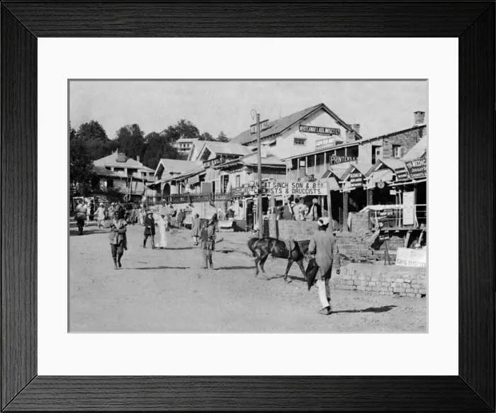 Framed Print : Street scene in India Framed Print : Street scene in India