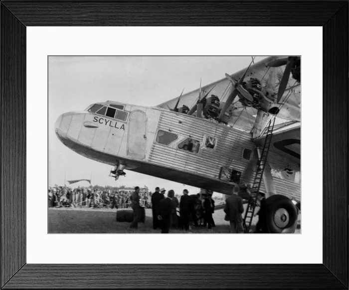 Framed Print : Scylla L17 biplane on an airfield Framed Print : Scylla L17 biplane on an airfield