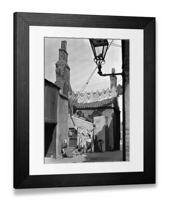 Framed Print : Edinburgh street scene Framed Print : Edinburgh street scene