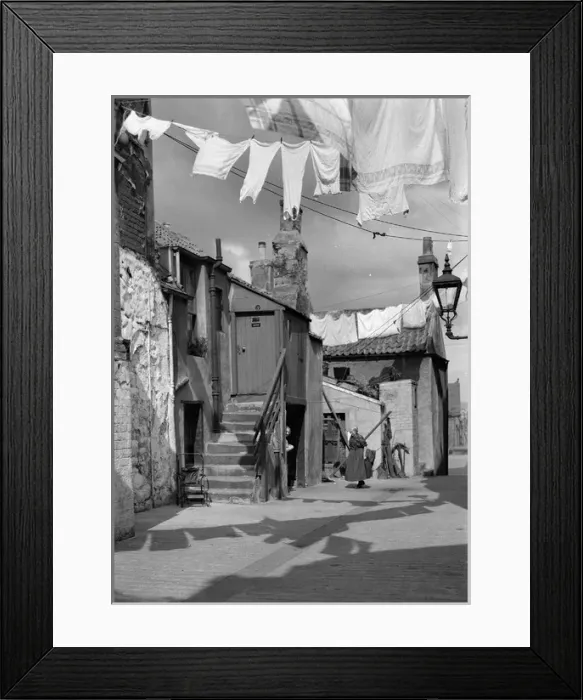 Framed Print : Edinburgh street scene Framed Print : Edinburgh street scene
