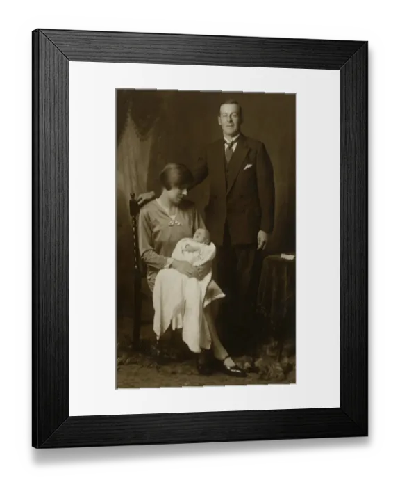 Framed Print : A couple with their baby Framed Print : A couple with their baby