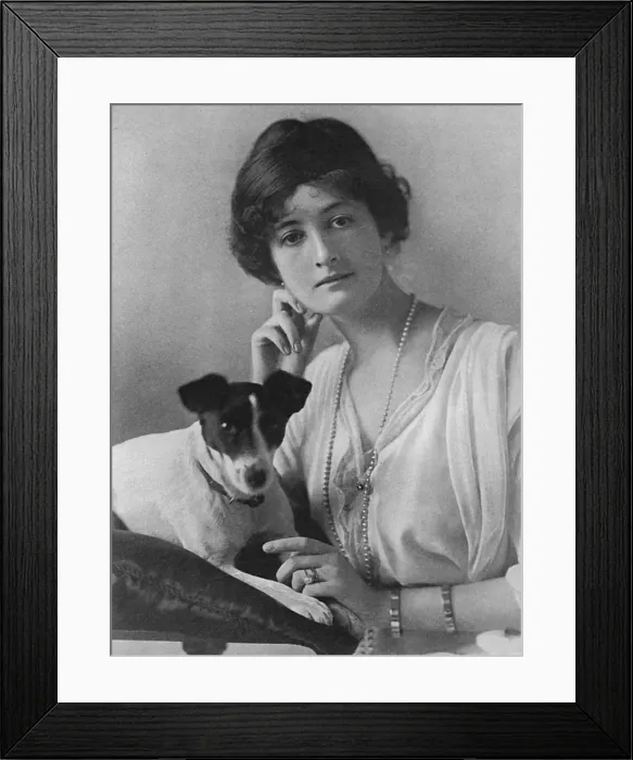Framed Print : Mrs Patrick de Bathe - wife of war correspondent Framed Print : Mrs Patrick de Bathe - wife of war correspondent