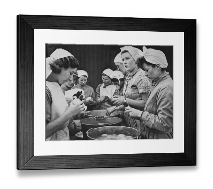 Framed Print : ATS women learning to cook, 1939 Framed Print : ATS women learning to cook, 1939