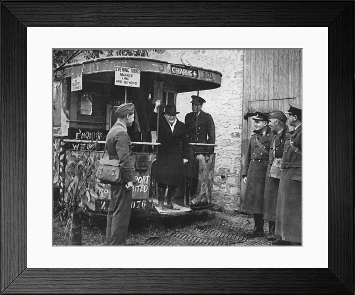 Framed Print : Sir Kingsley Wood visits the RAF in France, 1939 Framed Print : Sir Kingsley Wood visits the RAF in France, 1939