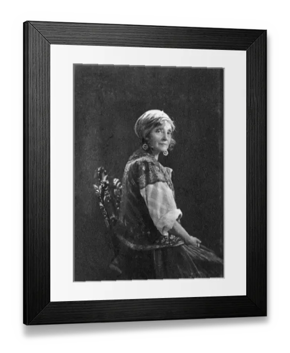 Framed Print : Gabrielle Rejane - French actress Framed Print : Gabrielle Rejane - French actress