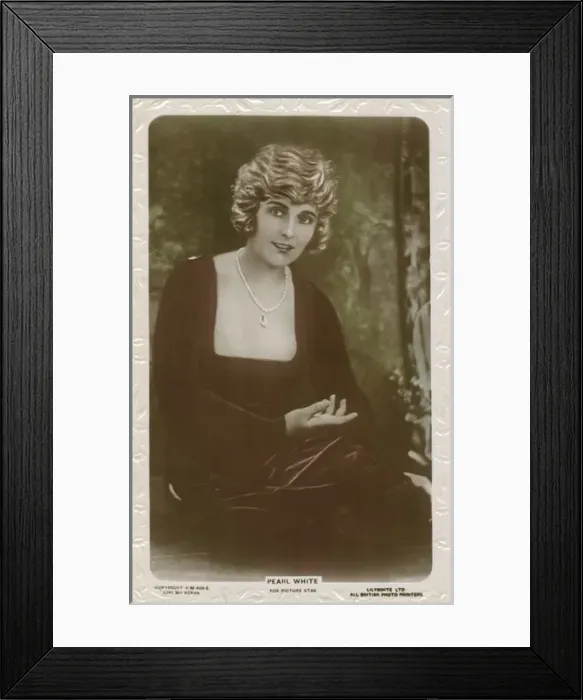 Framed Print : Pearl Fay White - American film actress and stunt star Framed Print : Pearl Fay White - American film actress and stunt star