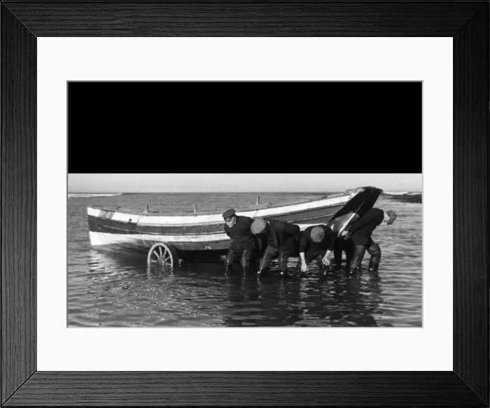 Framed Print : Bringing in the Fishing Boat Framed Print : Bringing in the Fishing Boat