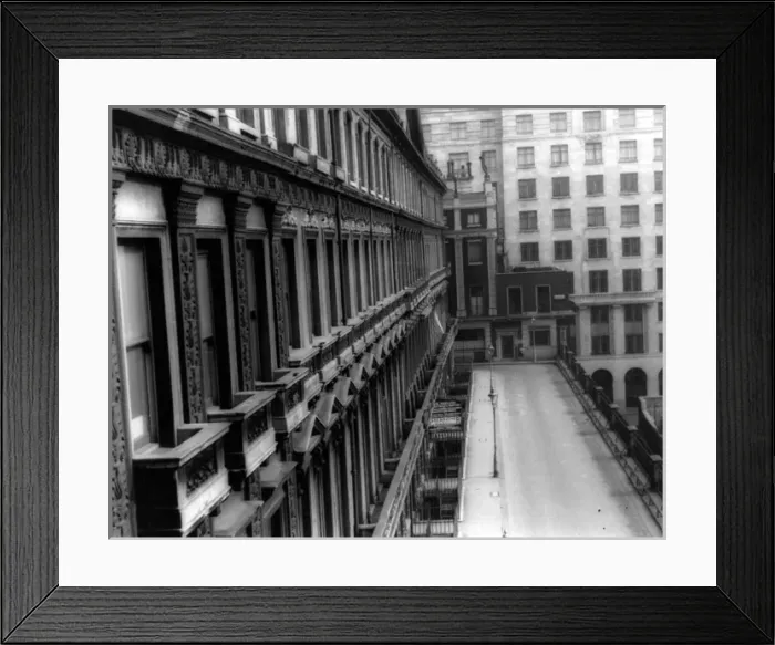 Framed Print : Adelphi Terrace in London Framed Print : Adelphi Terrace in London