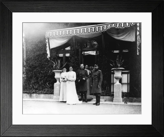 Framed Print : Russian Royalty - Tsar Nicholas II with Family Framed Print : Russian Royalty - Tsar Nicholas II with Family