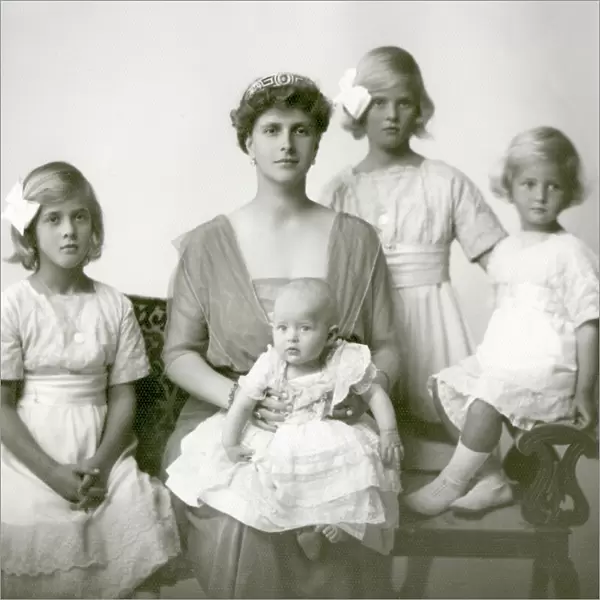 Princess Andrew of Greece and daughters
