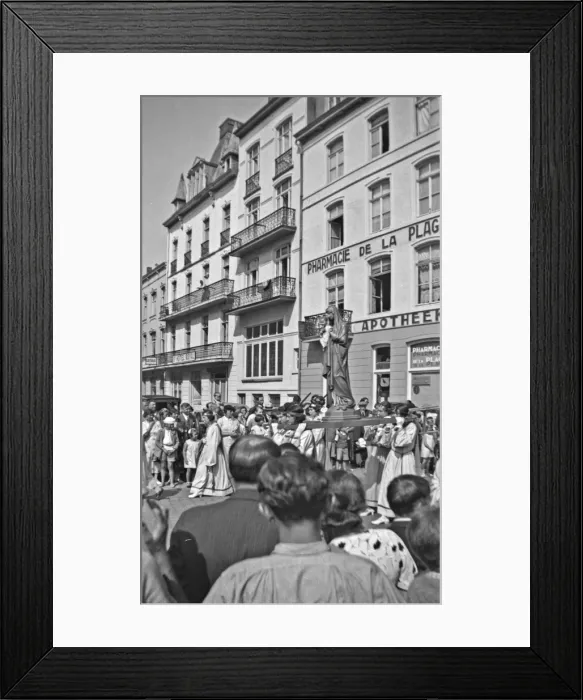 Framed Print : Feast of the Assumption procession, Heyst, Belgium Framed Print : Feast of the Assumption procession, Heyst, Belgium