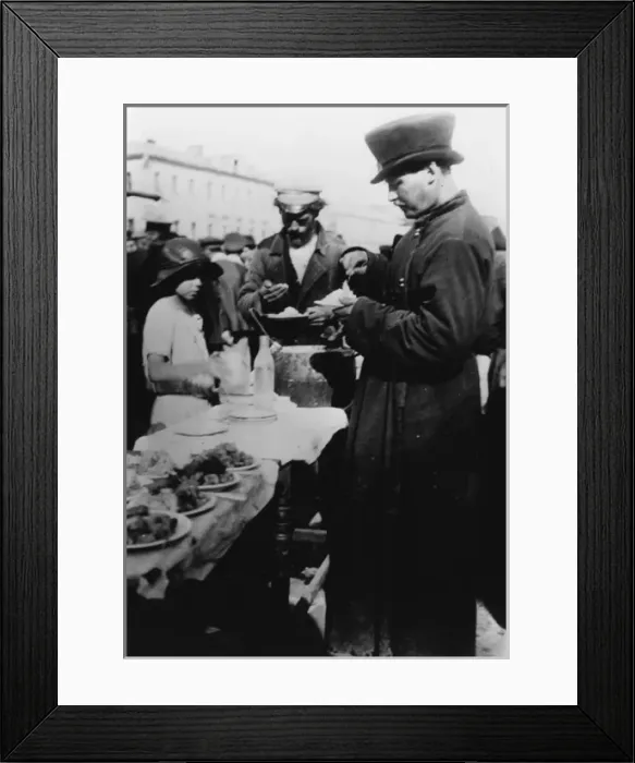 Framed Print : Cab Man in Moscow Market