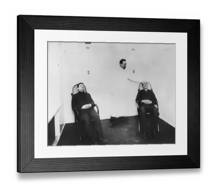 Framed Print : Hypnosis - St Petersburg Framed Print : Hypnosis - St Petersburg