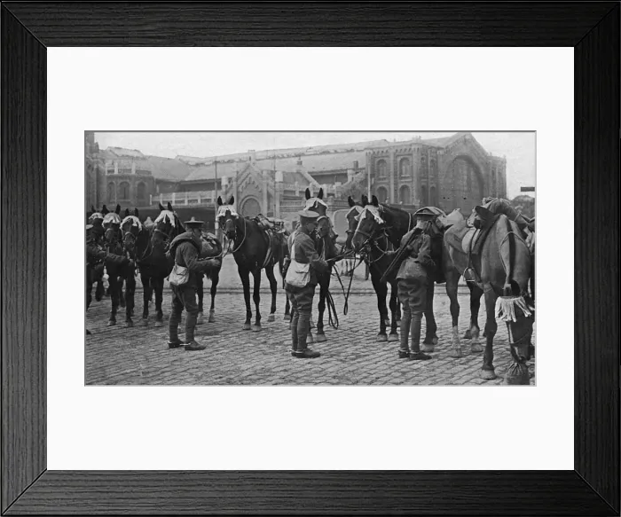 Framed Print : British Expeditionary Force in Boulogne Framed Print : British Expeditionary Force in Boulogne