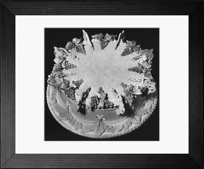Framed Print : One Tier Wedding Cake Framed Print : One Tier Wedding Cake