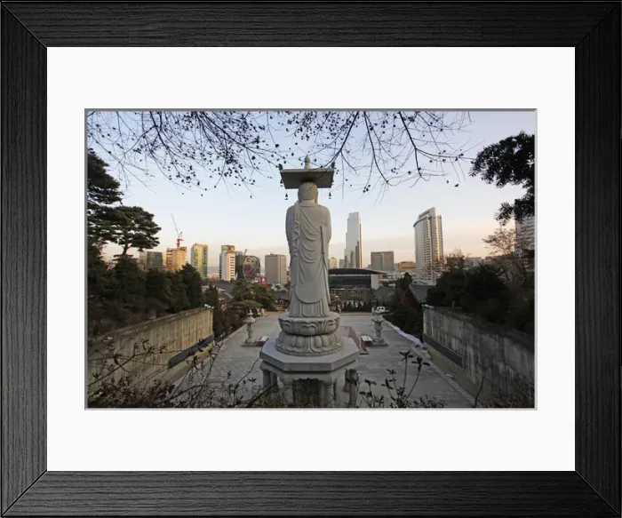 Framed Print : Bongeunsa Buddhist Temple in Seoul, South Korea Framed Print : Bongeunsa Buddhist Temple in Seoul, South Korea