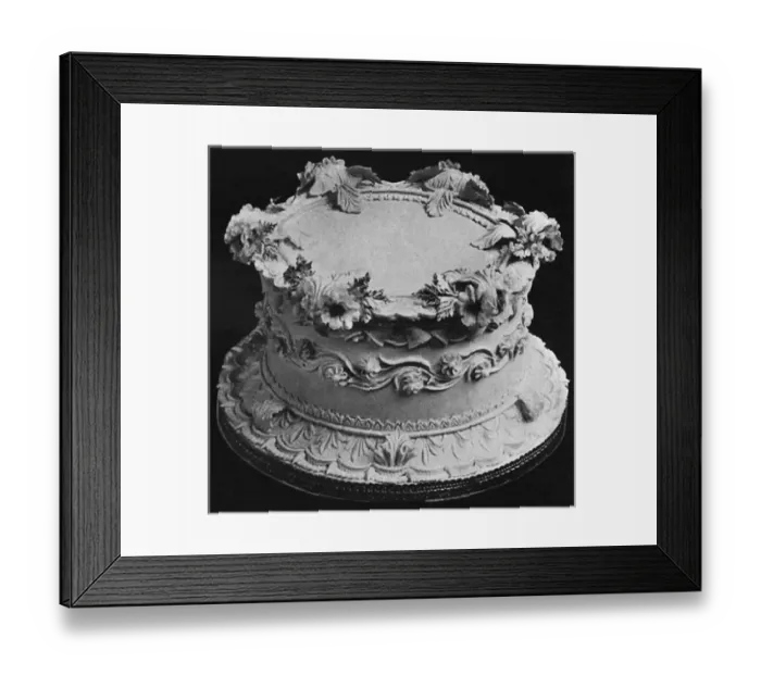 Framed Print : Wedding Cakes with Piped Decorations Framed Print : Wedding Cakes with Piped Decorations