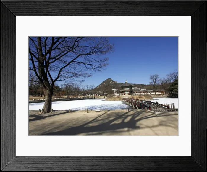 Framed Print : Gyeongbokung Palace in Seoul, South Korea Framed Print : Gyeongbokung Palace in Seoul, South Korea