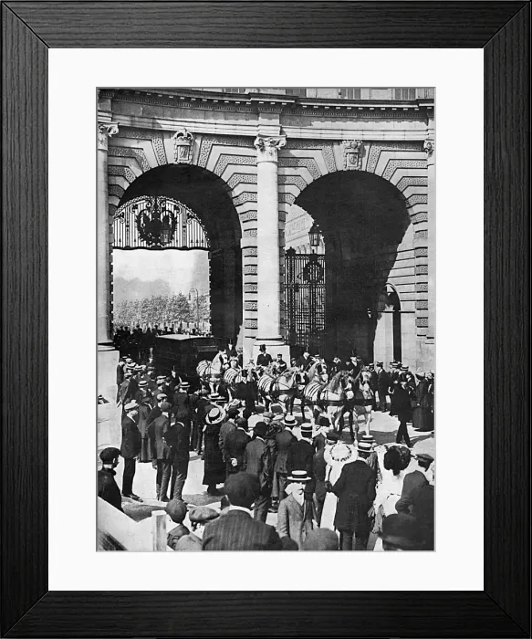 Framed Print : Rehearsal of the Coronation procession Framed Print : Rehearsal of the Coronation procession