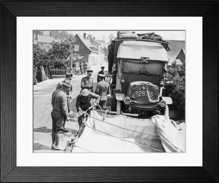 Framed Print : Purifying river water for British troops, Western Front, WW1 Framed Print : Purifying river water for British troops, Western Front, WW1