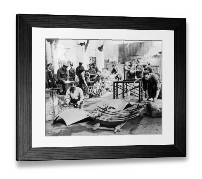 Framed Print : Motor transport work, Western Front, France, WW1 Framed Print : Motor transport work, Western Front, France, WW1