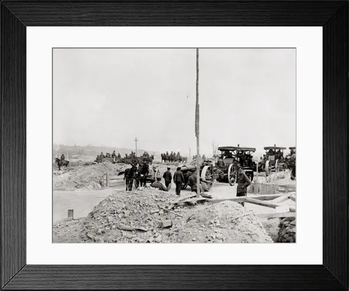 Framed Print : British guns moving up to Front, WW1 Framed Print : British guns moving up to Front, WW1