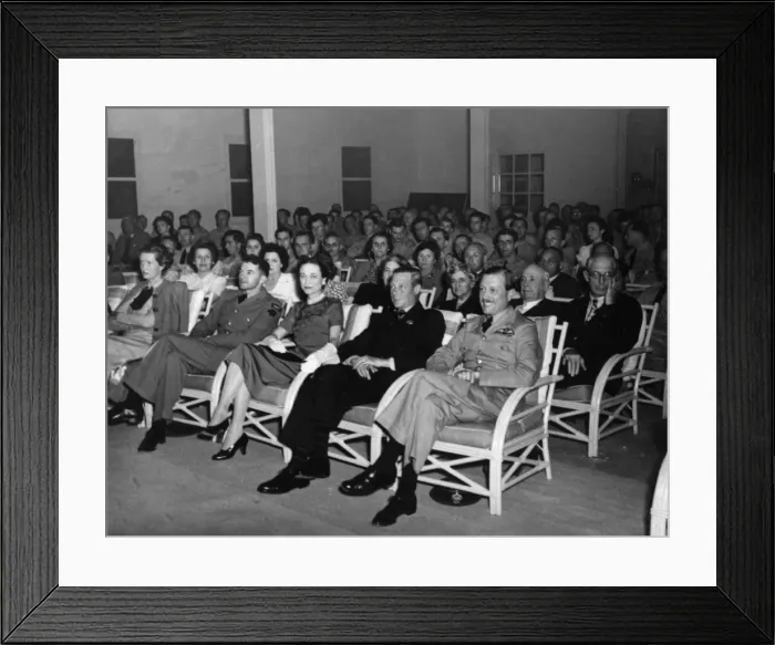 Framed Print : The Duke and Duchess of Windsor in the Bahamas Framed Print : The Duke and Duchess of Windsor in the Bahamas
