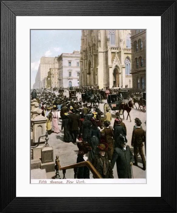 Framed Print : Old fashioned illustration of Fifth Avenue in New York Framed Print : Old fashioned illustration of Fifth Avenue in New York