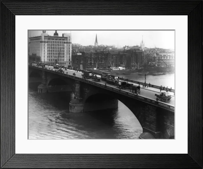 Framed Print : The view of London Bridge from Southbank Framed Print : The view of London Bridge from Southbank