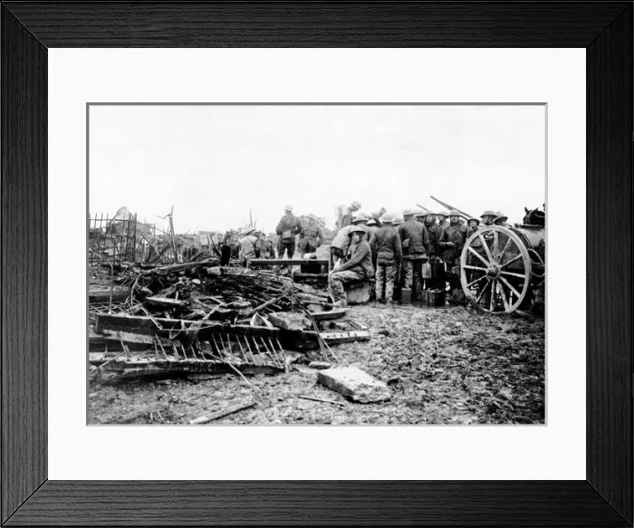 Framed Print : British soldiers drawing water, Western Front, WW1 Framed Print : British soldiers drawing water, Western Front, WW1