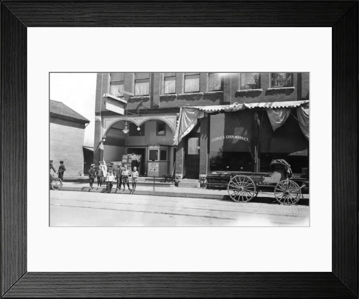 Framed Print : The Stars cinema, Racine, Wisconsin Framed Print : The Stars cinema, Racine, Wisconsin