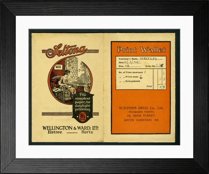 Framed Print : Photographic print wallet Framed Print : Photographic print wallet